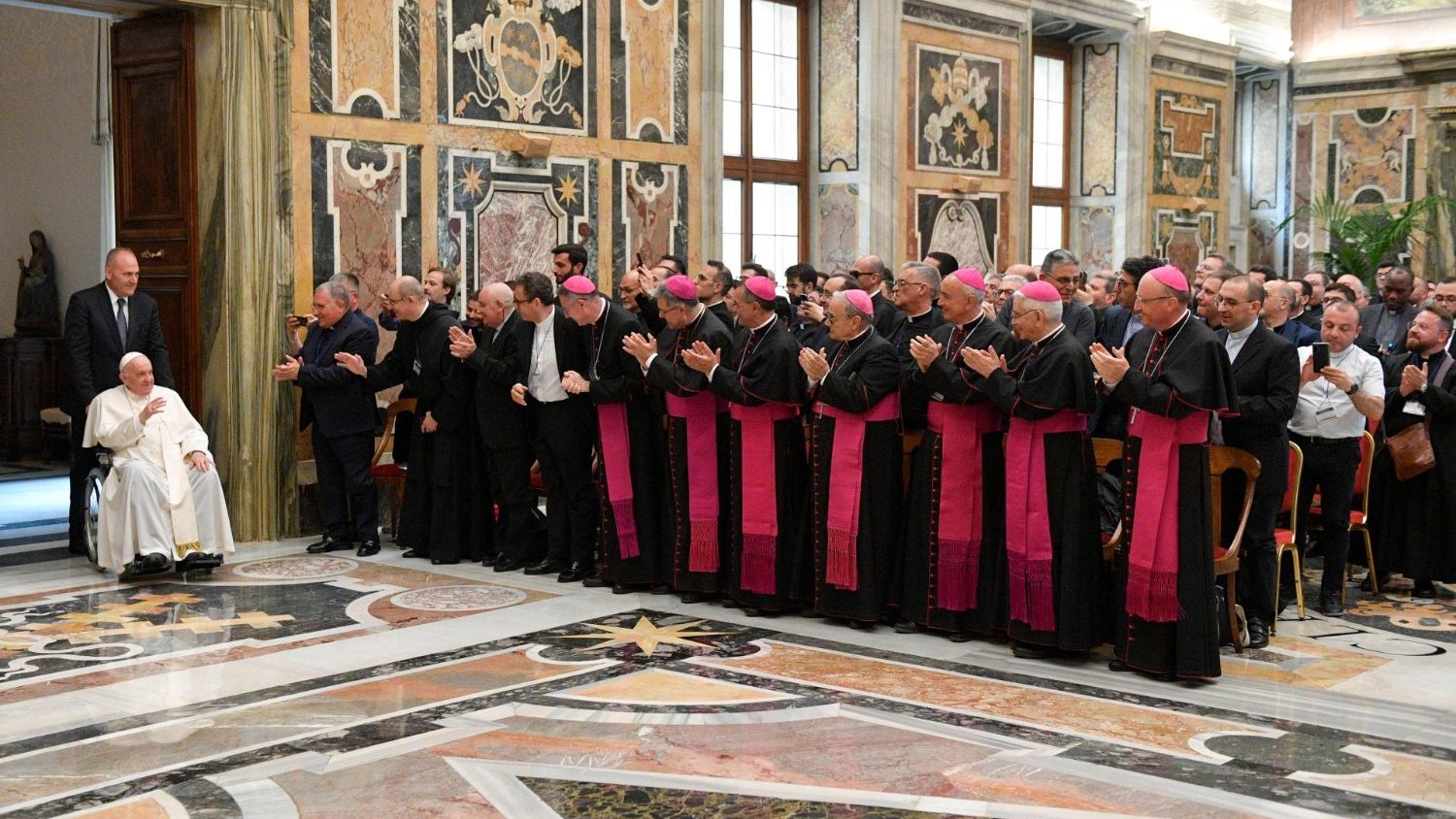 ĐTC gặp gỡ các giám mục và linh mục miền Sicilia